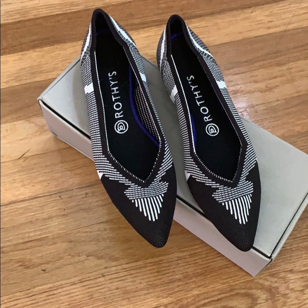 Rothy’s pointed flats